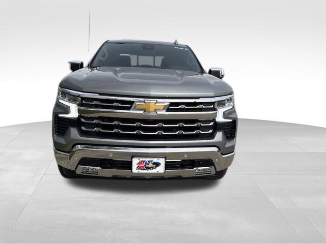 Used 2026 Chevrolet Silverado 1500 LTZ w/ LTZ Premium Package AWD/4WD image 3