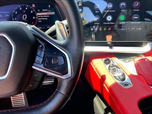 Used 2021 Chevrolet Corvette Stingray Preferred Cpe w/ Engine Appearance Package RWD image 19