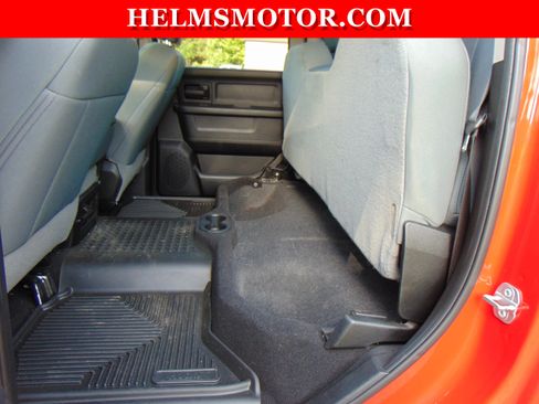 Used 2018 RAM 2500 Tradesman w/ Chrome Appearance Group AWD/4WD image 34