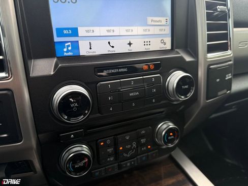 Used 2017 Ford F350 Platinum w/ Platinum Ultimate Package image 41