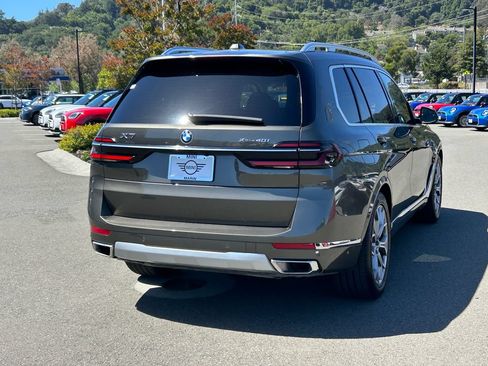 Used 2023 BMW X7 xDrive40i AWD/4WD image 5