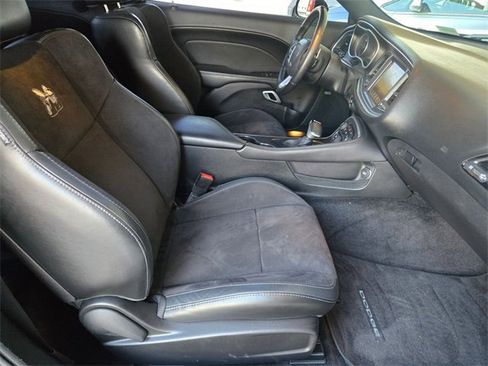 Used 2016 Dodge Challenger R/T Scat Pack w/ Leather Interior Group image 20