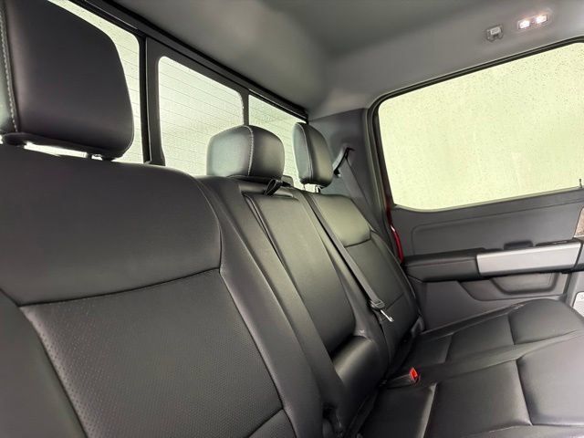 Used 2024 Ford F350 Lariat w/ Lariat Ultimate Package AWD/4WD image 36