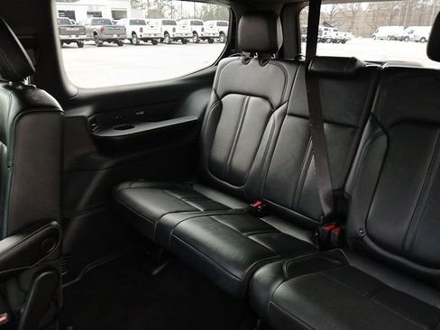 Used 2024 Jeep Wagoneer Series III image 12