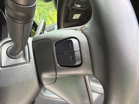 Used 2025 GMC Sierra 2500 AT4 AWD/4WD image 17