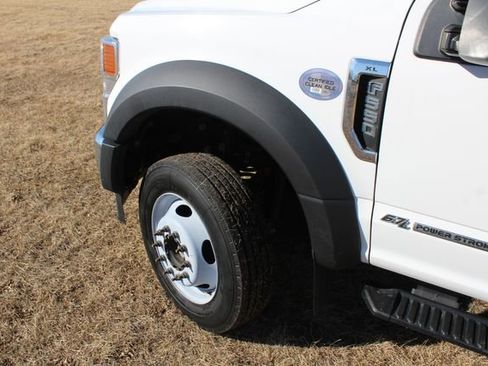Used 2021 Ford F550 4x4 Regular Cab Super Duty image 14