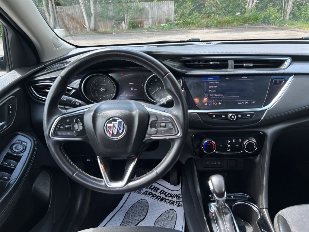 Used 2022 Buick Encore GX Preferred w/ Sport Touring Package FWD image 15