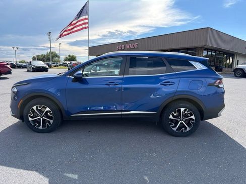 Used 2023 Kia Sportage EX AWD/4WD image 2