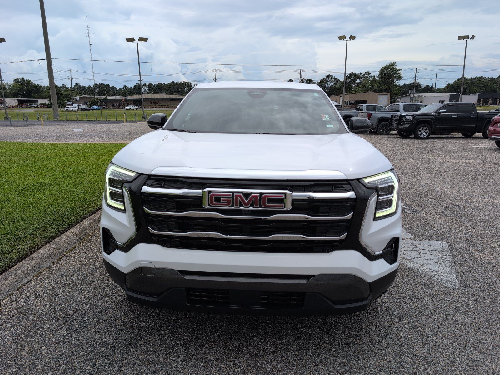 Used 2026 GMC Terrain Elevation FWD image 1