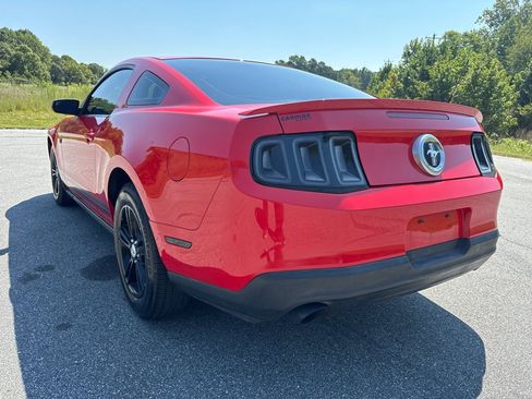 Used 2012 Ford Mustang Coupe RWD image 3