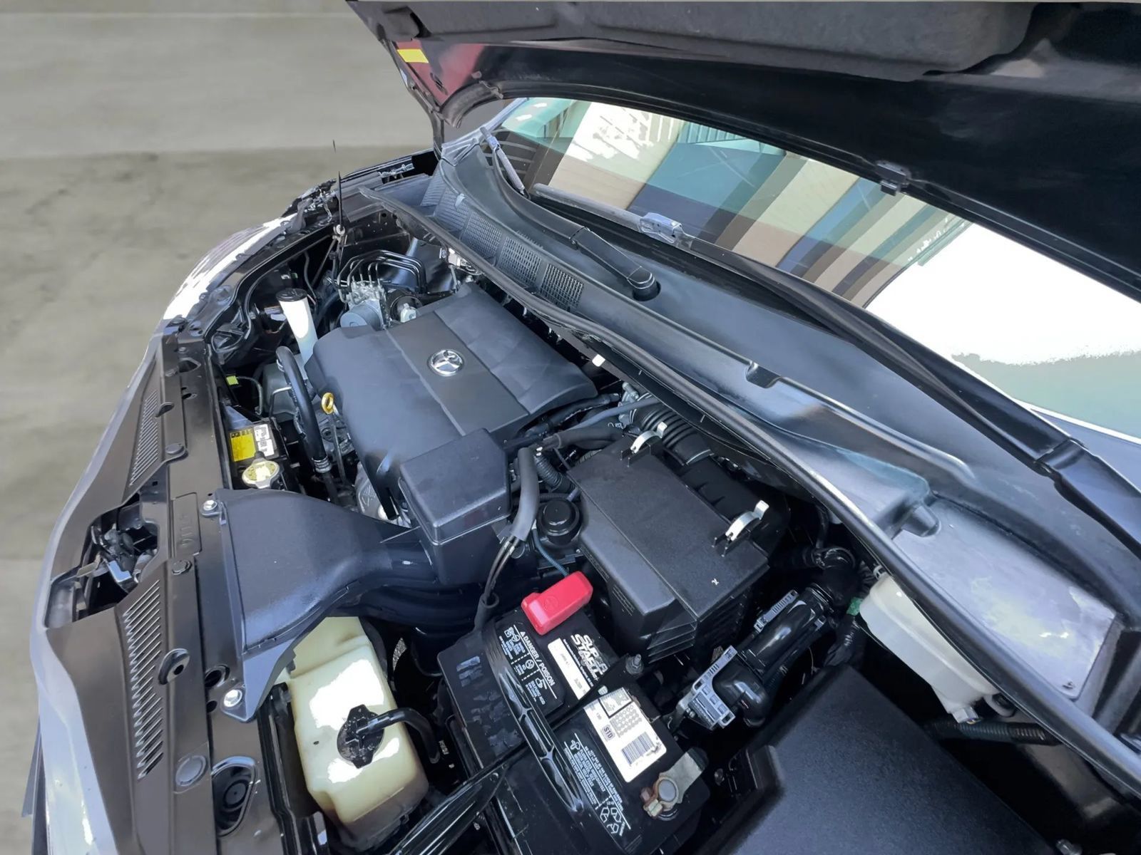 Used 2011 Toyota Sienna XLE w/ Premium Pkg FWD image 40