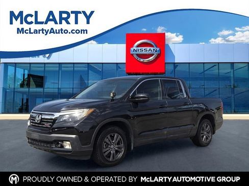Used 2017 Honda Ridgeline Sport image 1