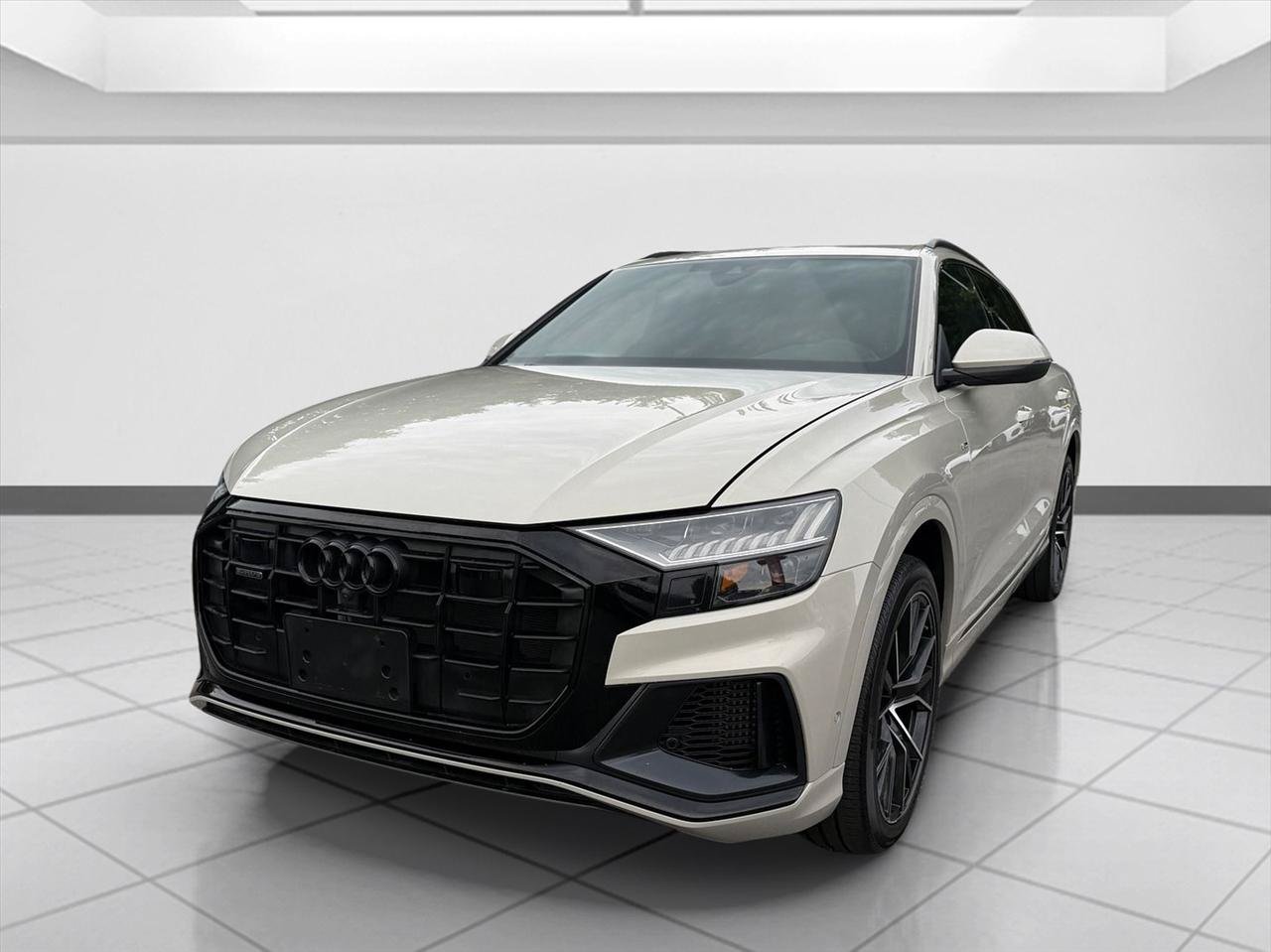 Used 2023 Audi Q8 Premium Plus AWD/4WD image 7