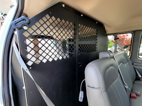 Used 2023 Chevrolet Express 3500 LS image 39