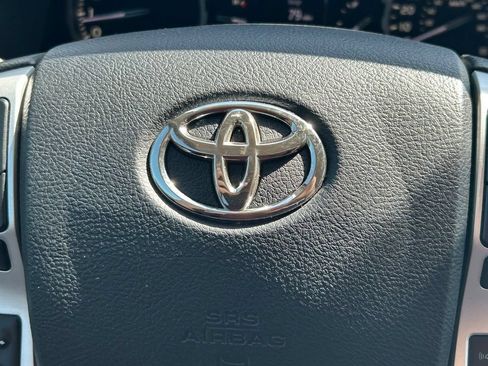 Used 2019 Toyota Tundra SR5 w/ SR5 Upgrade Package AWD/4WD image 38
