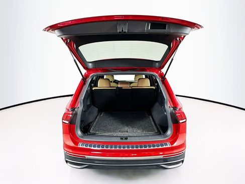 Used 2022 Volkswagen Tiguan SE image 27