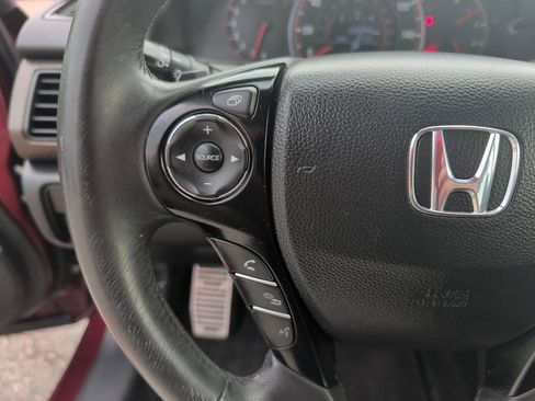 Used 2017 Honda Accord Sport image 19