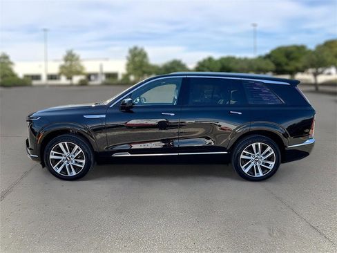 New 2026 Cadillac Vistiq Luxury image 4