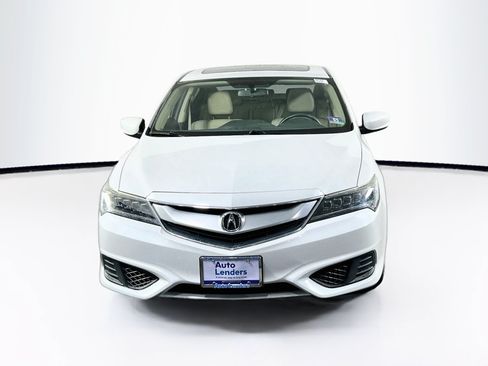 Used 2017 Acura ILX FWD image 2