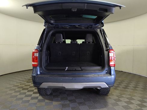 Used 2019 Ford Expedition XLT w/ Equipment Group 201A RWD image 29