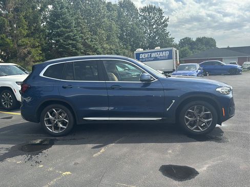 Used 2023 BMW X3 xDrive30i w/ Premium Package AWD/4WD image 2