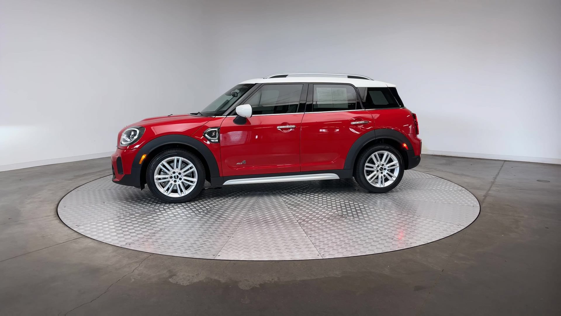 Certified 2024 MINI Cooper Countryman S w/ Signature Upholstery Package AWD/4WD image 5