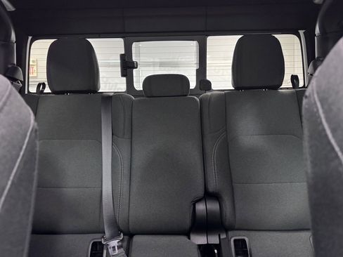 Used 2024 Jeep Gladiator Sport image 14