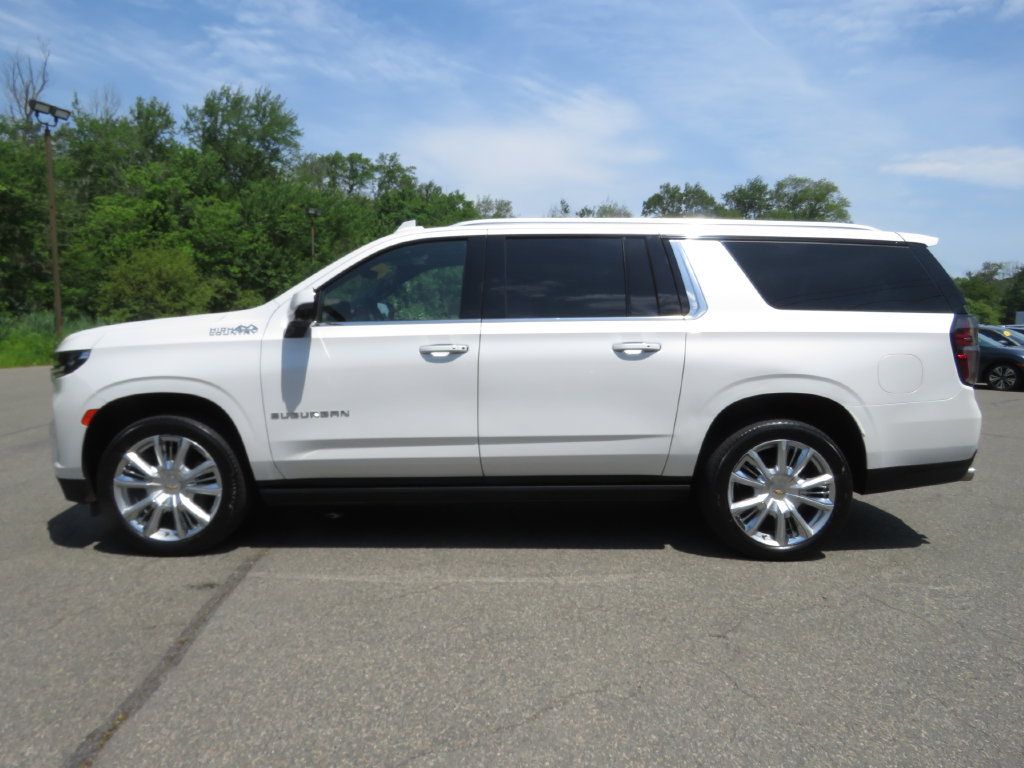 Used 2023 Chevrolet Suburban High Country w/ Premium Package 2 AWD/4WD image 8