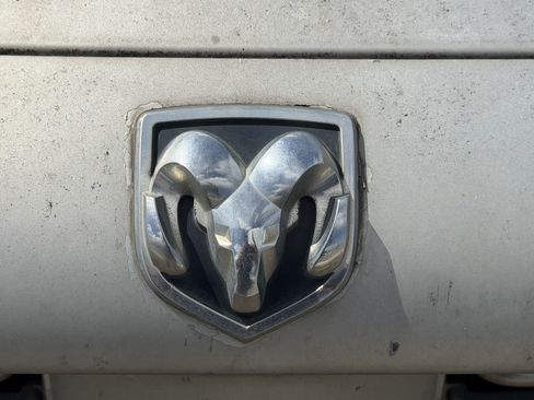 Used 2004 Dodge Ram 1500 Truck SLT w/ Sport Appearance Group RWD image 5