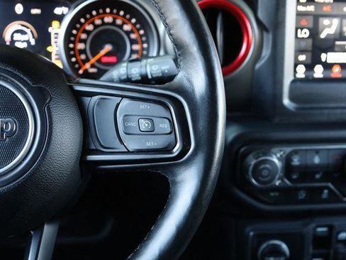 Used 2018 Jeep Wrangler Unlimited Sport S AWD/4WD image 34
