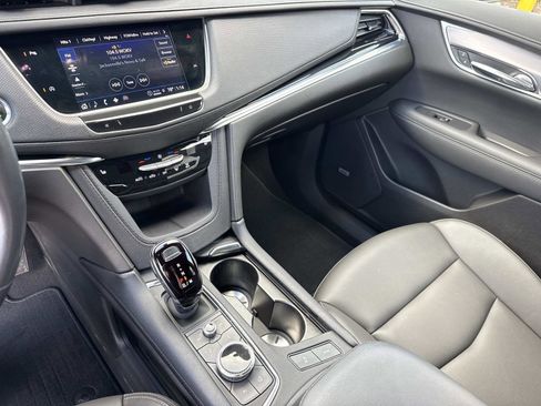 Certified 2023 Cadillac XT6 Luxury image 25