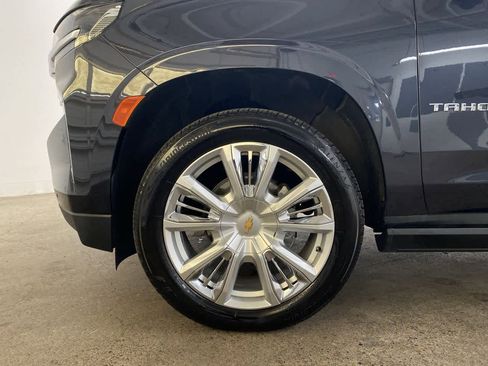 Used 2024 Chevrolet Tahoe High Country w/ Premium Package image 12