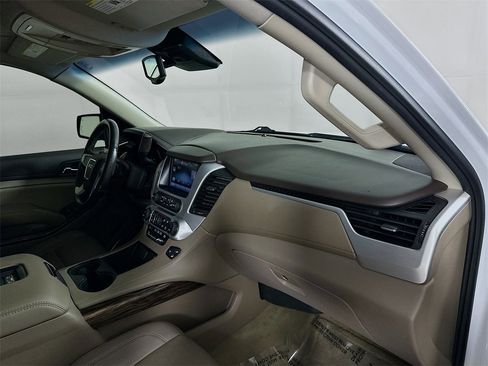 Used 2015 GMC Yukon SLT w/ Open Road Package image 39