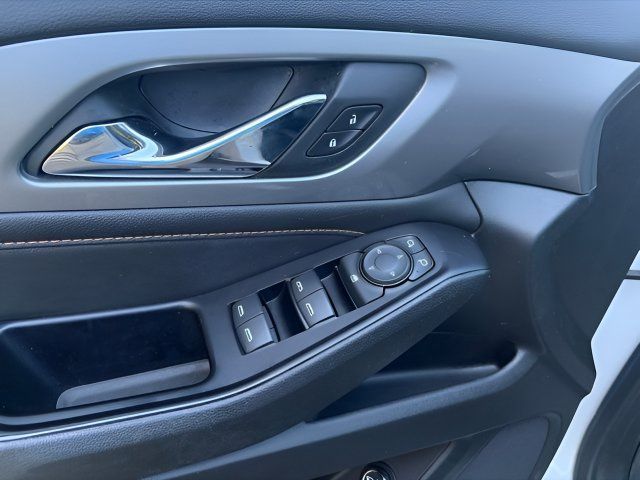 Used 2019 Chevrolet Traverse LT w/ LT Premium Package AWD/4WD image 12