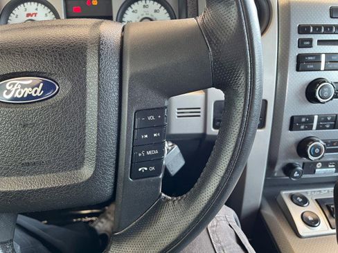 Used 2010 Ford F150 Raptor image 24