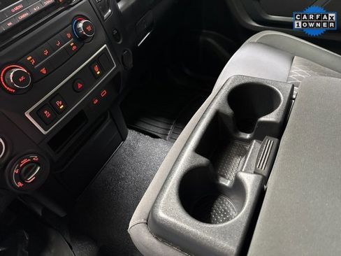 Used 2023 Nissan Titan S image 18