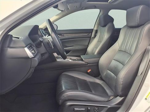Used 2020 Honda Accord EX-L image 11