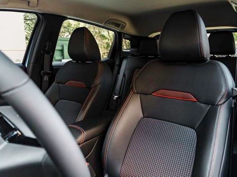 Used 2026 Nissan Kicks SR image 10