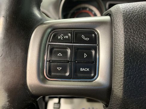 Used 2017 Dodge Journey Crossroad w/ Popular Equipment Group FWD image 11