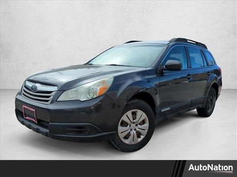 Used 2011 Subaru Outback 2.5i image 1