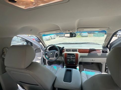 Used 2014 Chevrolet Tahoe LT w/ Luxury Package image 25