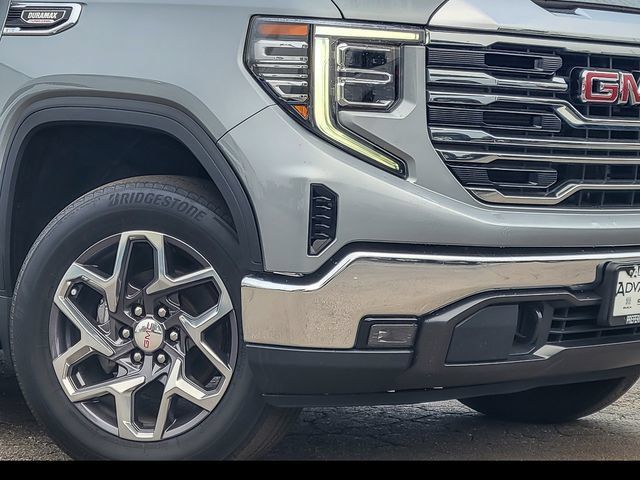 Used 2023 GMC Sierra 1500 SLT w/ SLT Premium Package AWD/4WD image 4