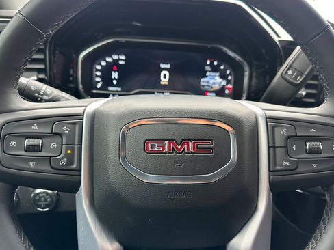 Used 2023 GMC Sierra 1500 Elevation image 29