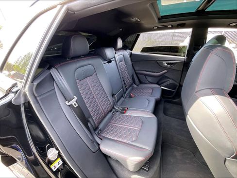 Used 2025 Audi RS Q8 performance image 29