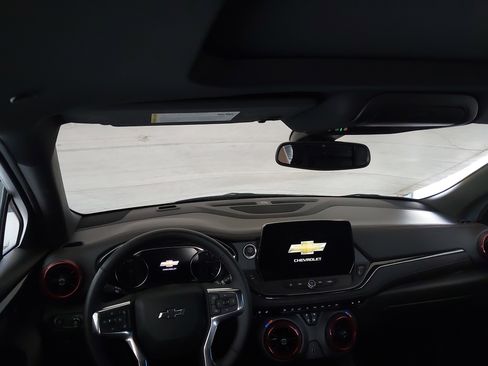 New 2023 Chevrolet Blazer RS w/ Enhanced Convenience Package FWD image 5