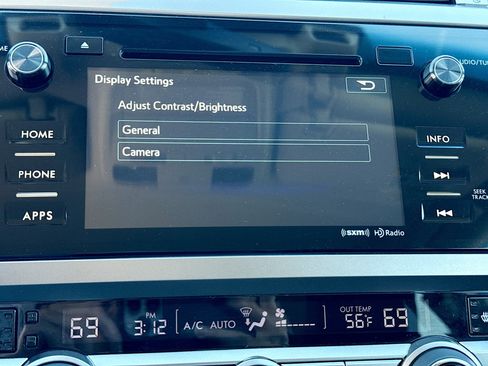 Used 2017 Subaru Outback 2.5i Premium image 31