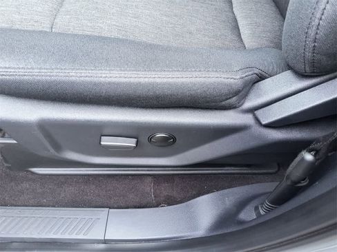 Used 2024 Ford Expedition XLT image 12