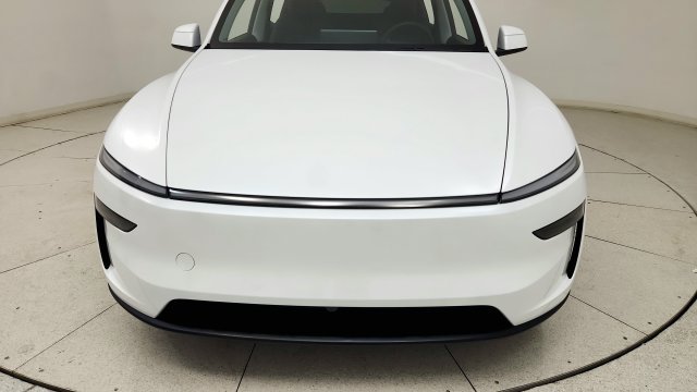Used 2026 Tesla Model Y 2WD image 24