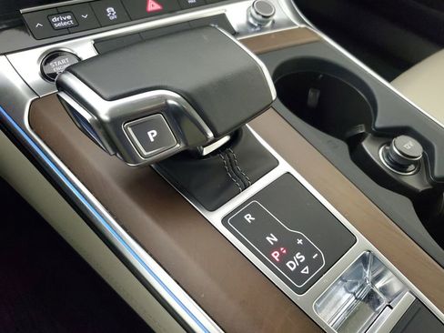 Used 2024 Audi A6 Premium Plus w/ Premium Plus Package image 32