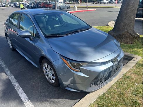 Certified 2022 Toyota Corolla LE w/ Carpet Mat Package (TMS) FWD image 2
